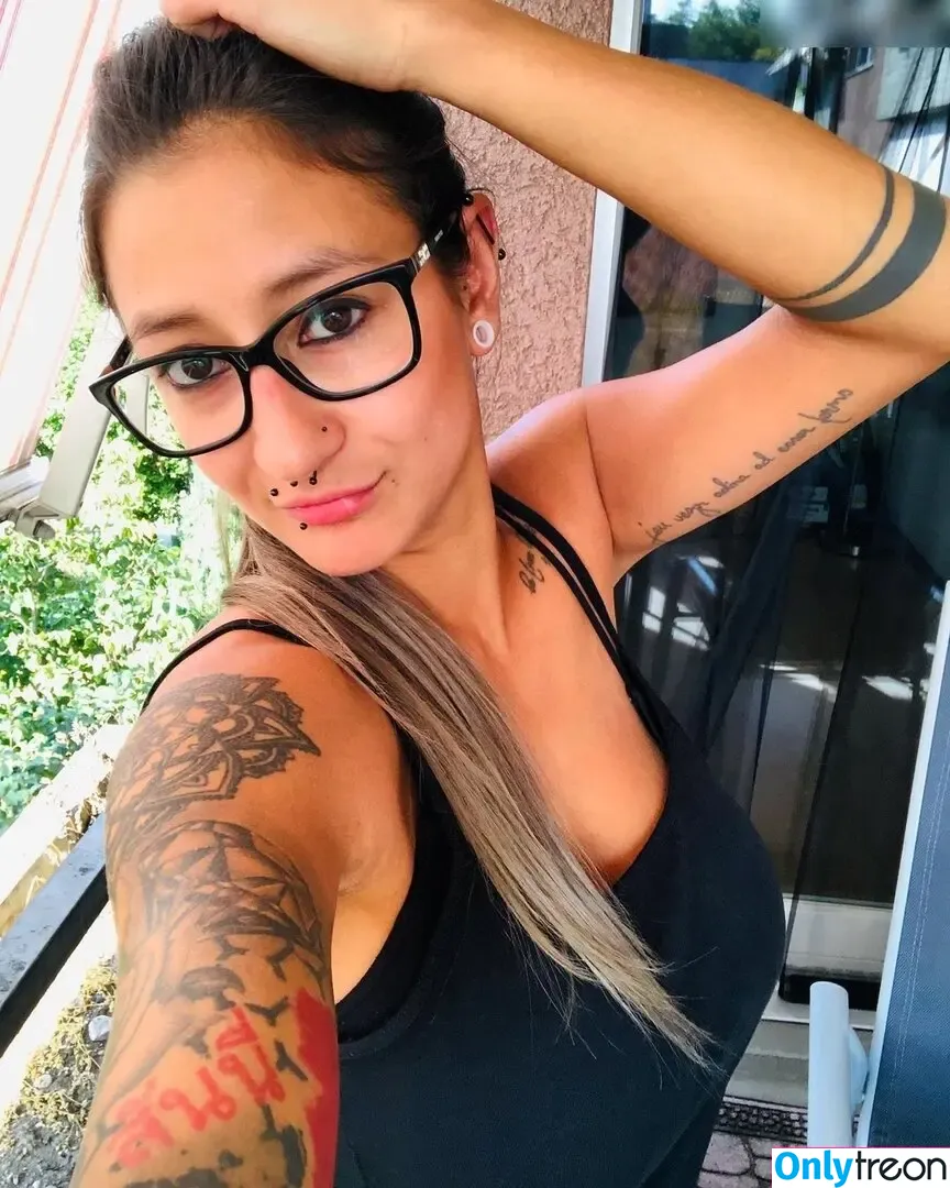 Iamsunny.xo___ nude photo #0048 (iamsunny_xo___)