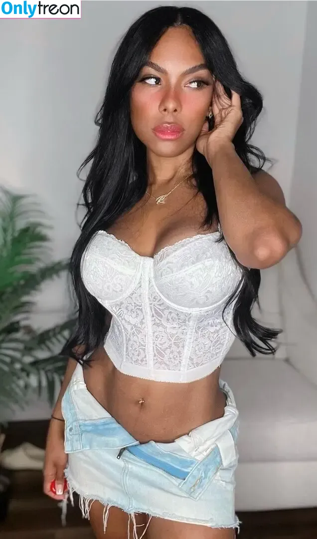 ibchyna nude photo #0003 (fynechyyna)