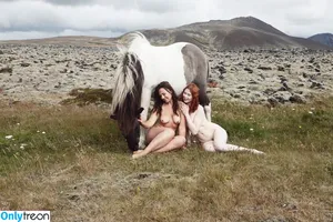 Icelandic Selkie / icelandicselkie / realmofhel.free nude photo #0749