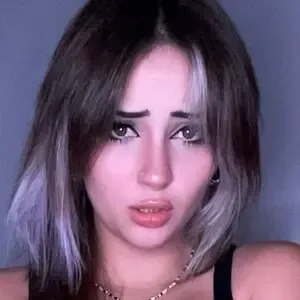 Idkisitgwen nude photo #0002