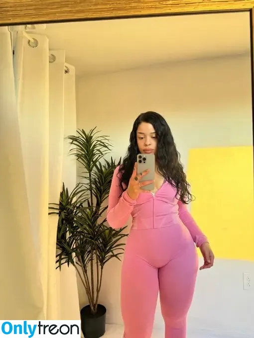 iiix3 nude photo #0012 (diizzzzle)