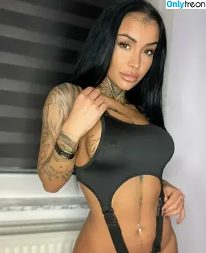 Iinkiira nude photo #0005