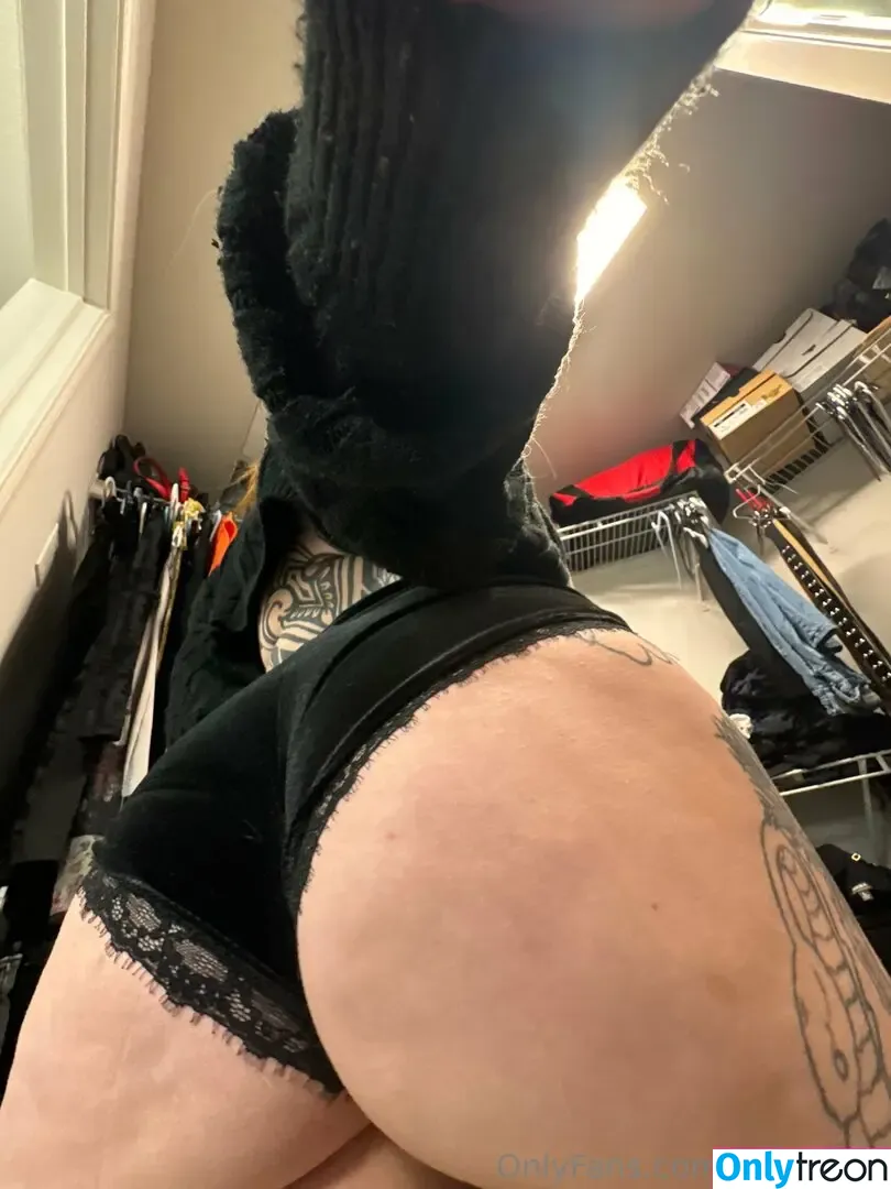 iinkybabe nude photo #0007 (iinkypablo)