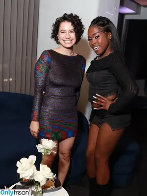 Ilana Glazer / ilana nude photo #0097