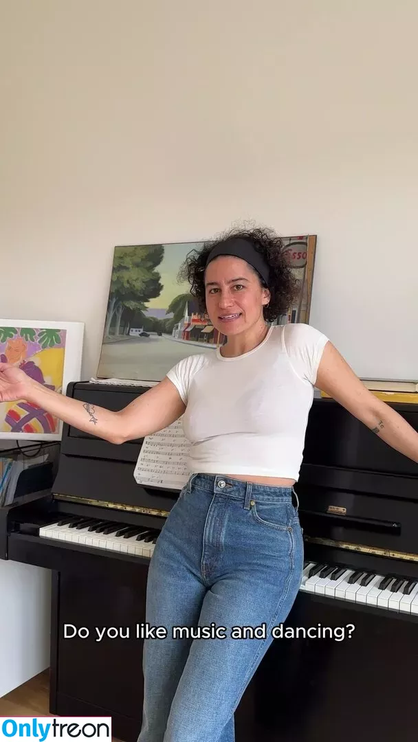 Ilana Glazer голая photo #0051 (ilana)