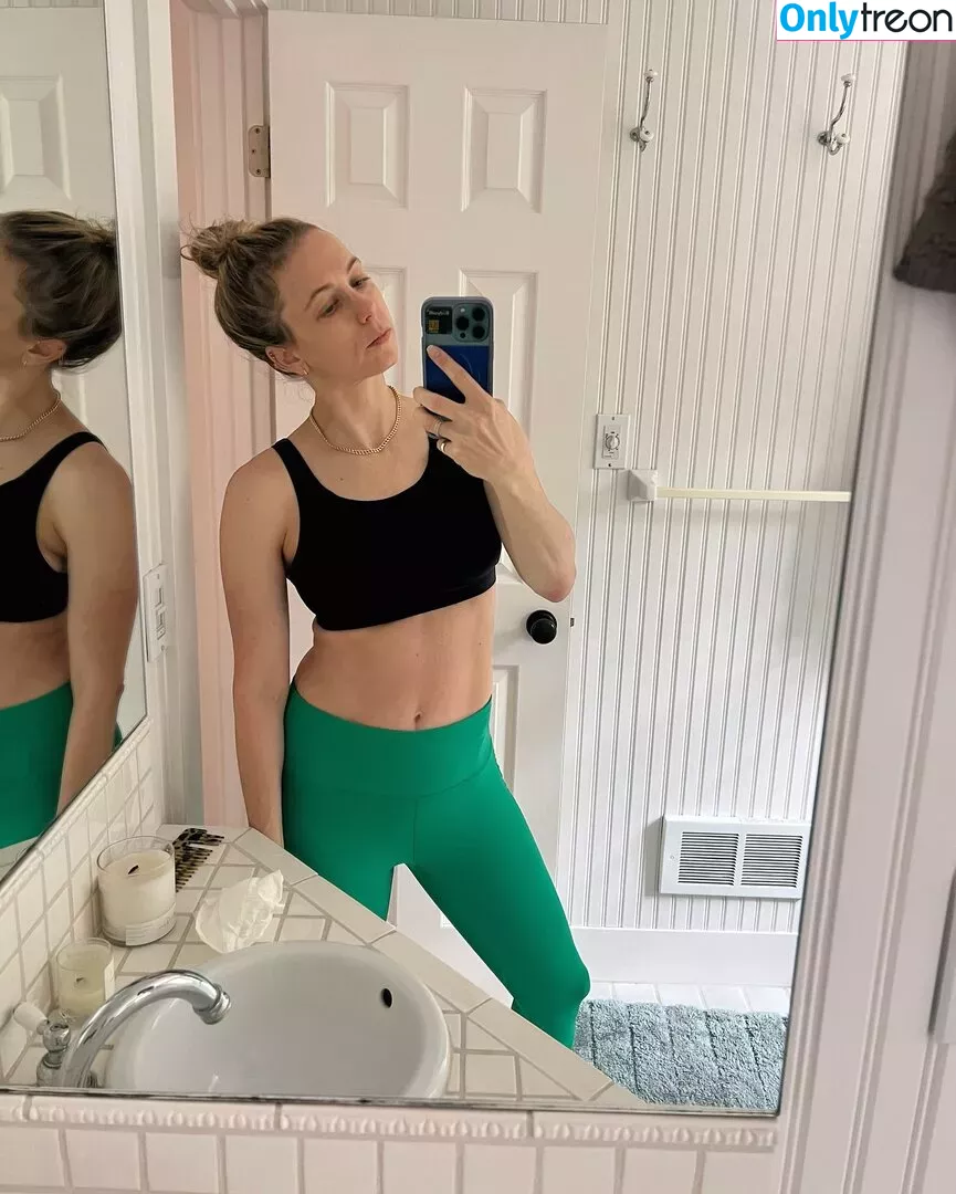 Iliza Shlesinger nude photo #0285 (ilizas)