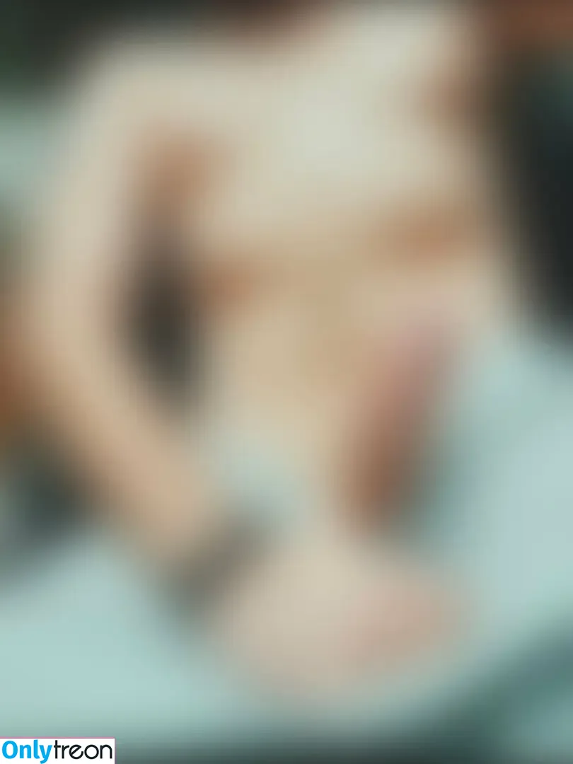 illinifellow nude photo #0054 (illinifellow)