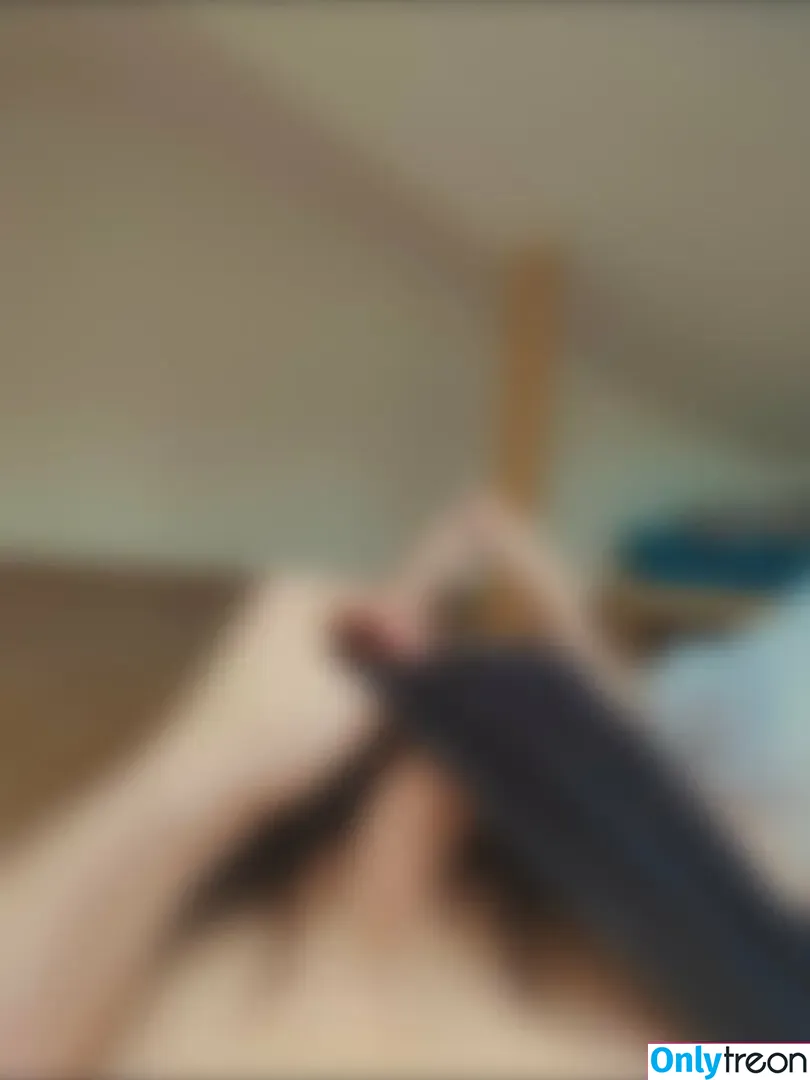 illinifellow nude photo #0064 (illinifellow)