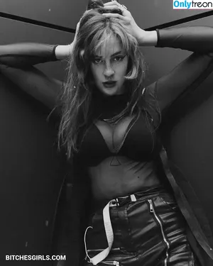 illumitati / TATI BRUENING фото голая #0021