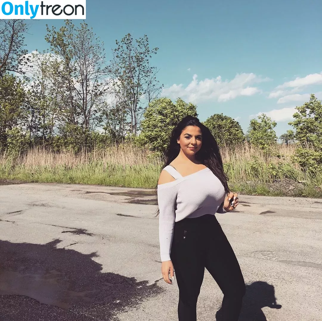 iloveteniah nude photo #0075 (iloveteniah)
