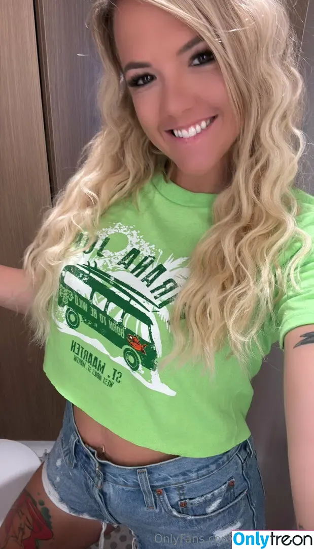 im.over.covid nude photo #0410 (imovercovid / maylee.covid)