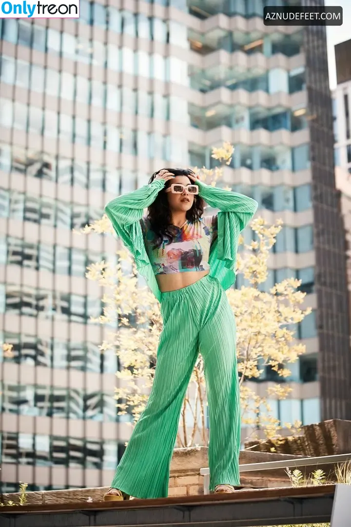 Iman Vellani голая photo #0172 (156335795 / imanvellaniactress)
