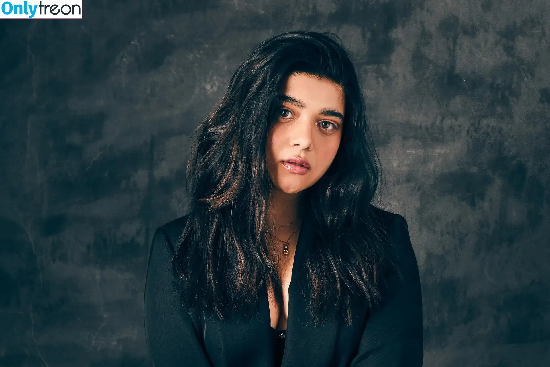 Iman Vellani голая photo #0221 (iman_vellani / imanvellaniactress)