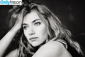 Imogen Poots / impoots nude photo #0006