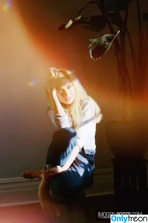 Imogen Poots / impoots фото голая #0025