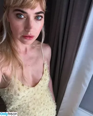 Imogen Poots / impoots фото голая #0054