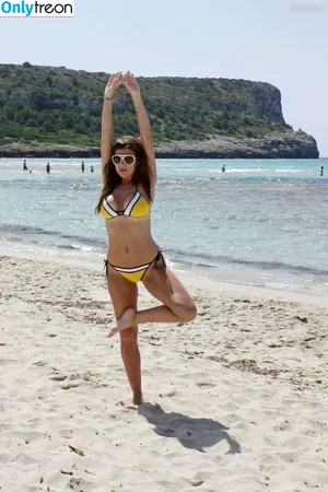 Imogen Thomas / imogen_thomas nude photo #0447