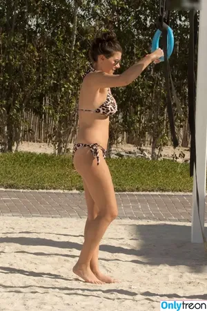 Imogen Thomas / imogen_thomas nude photo #0483