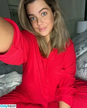Imogen / Immynicholls / immygrace1 / itsimogengrace фото голая #0015