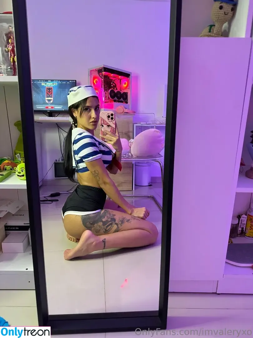 imvaleryxo nude photo #0054 (imvaleryxo)