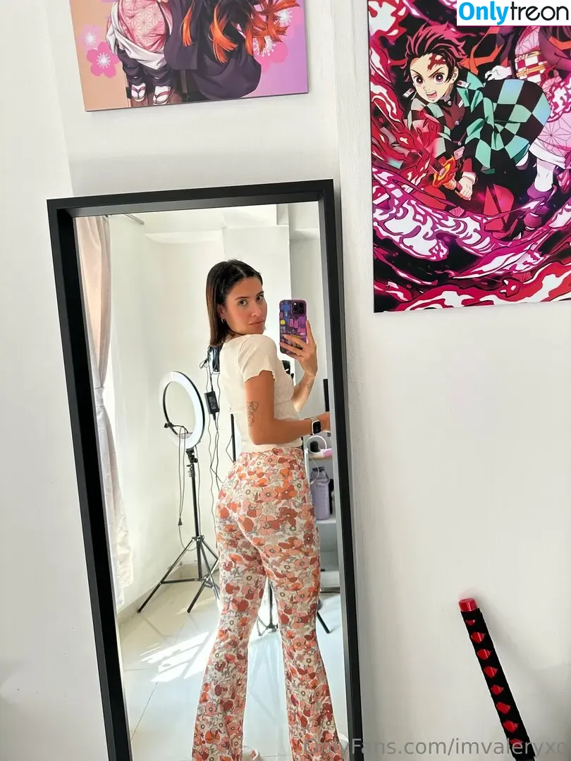 imvaleryxo nude photo #0057 (imvaleryxo)