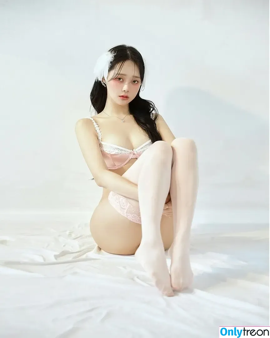 Inah Sekiz nude photo #0237 (Inah Sekiz)