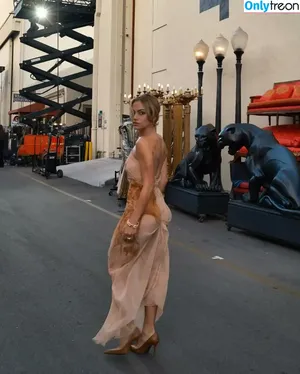 Inanna Sarkis / inanna / inannainanna фото голая #0021