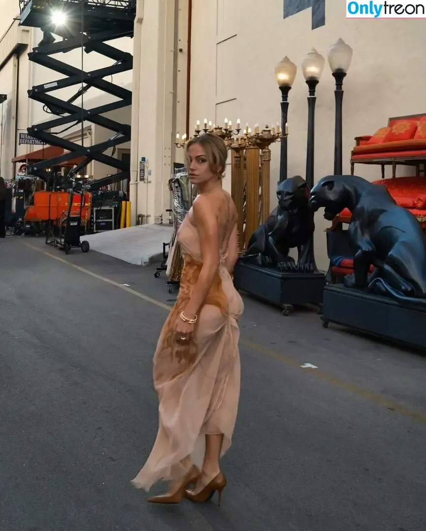 Inanna Sarkis голая photo #0021 (inanna / inannainanna)