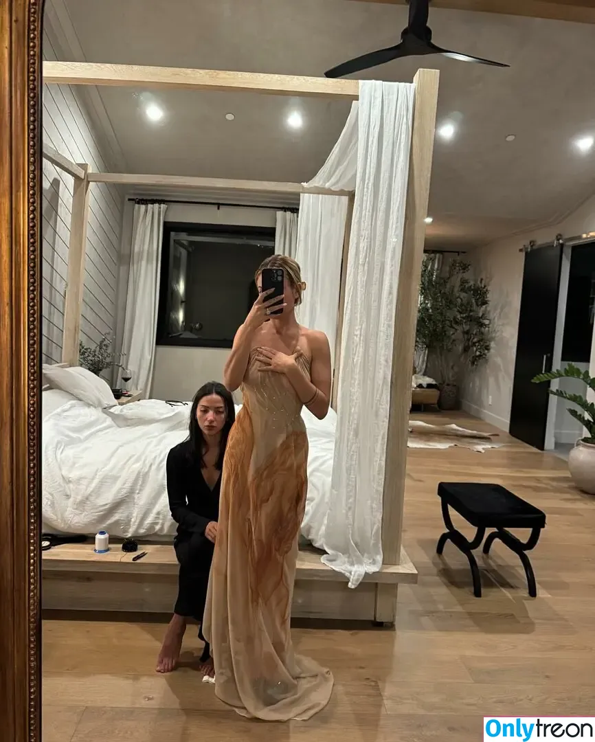 Inanna Sarkis голая photo #0026 (inanna / inannainanna)