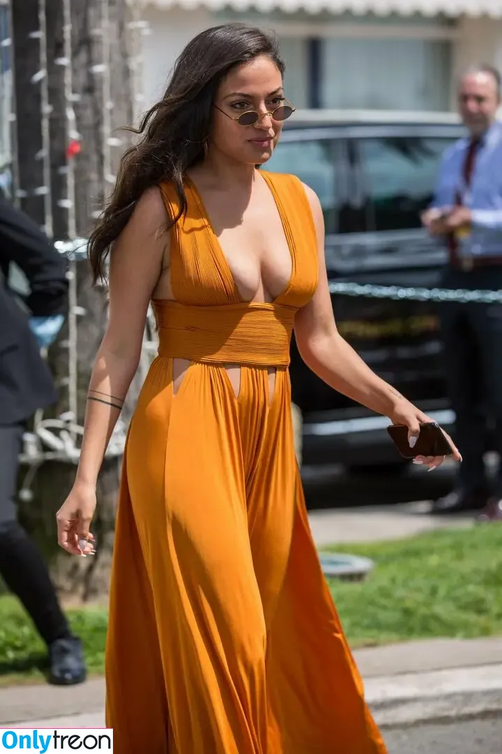 Inanna Sarkis голая photo #0043 (inanna / inannainanna)