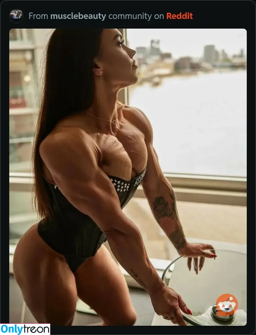 Inesse Jaunpaule nude photo #0007 (Beefcake Xena / HennessyBeefcake / little_beefcake_xena_)