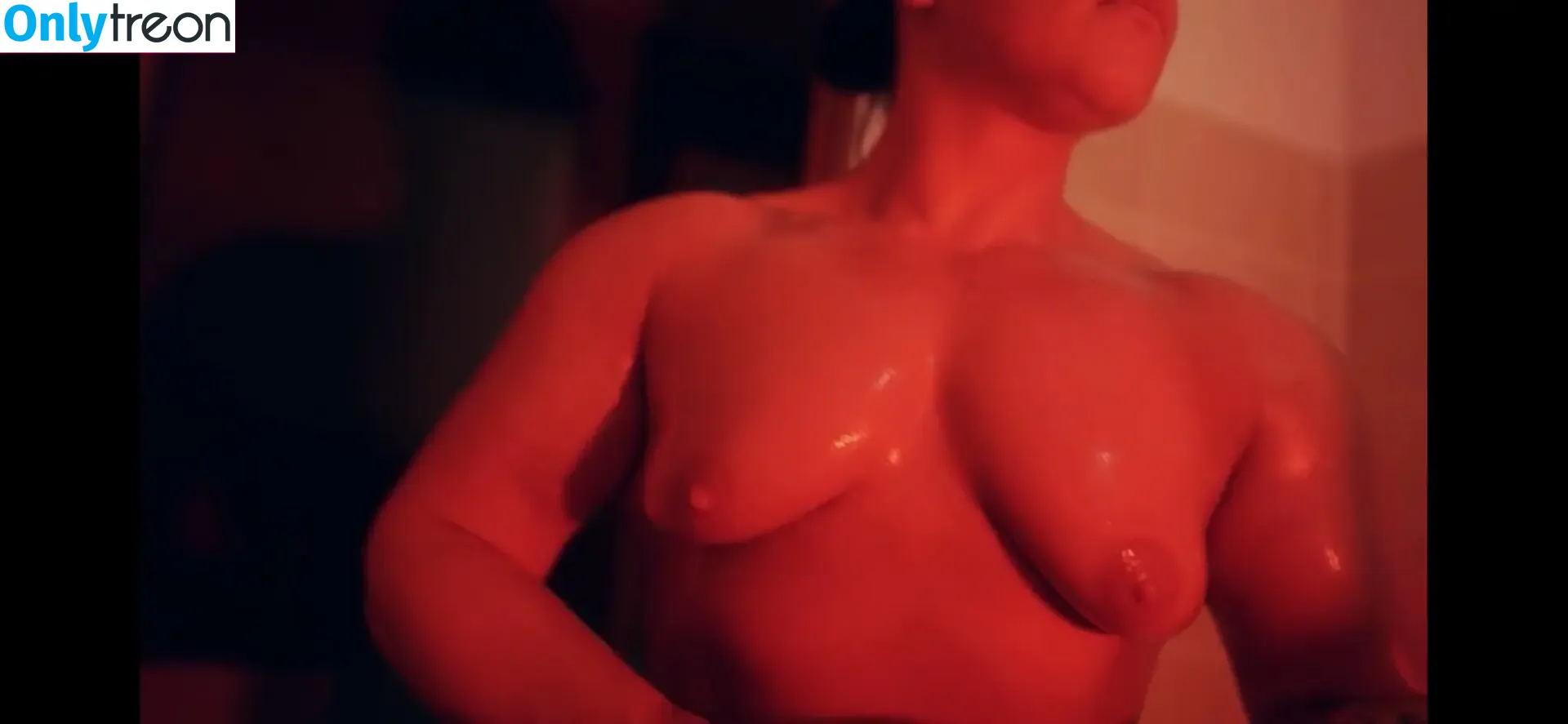 Inesse Jaunpaule nude photo #0019 (Beefcake Xena / HennessyBeefcake / little_beefcake_xena_)