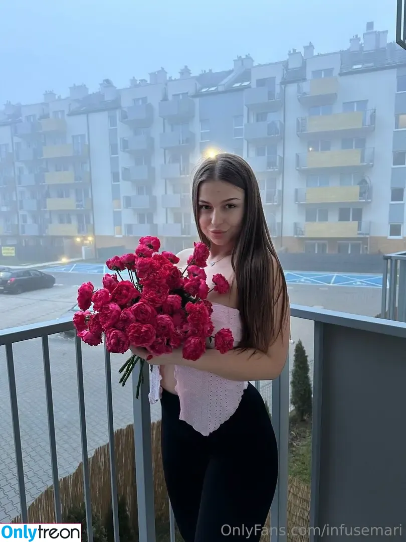 infusemari голая photo #0035 (infuseinfluencer)