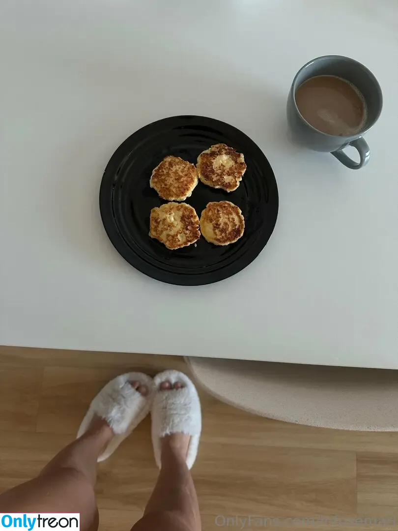 infusemari голая photo #0085 (infuseinfluencer)