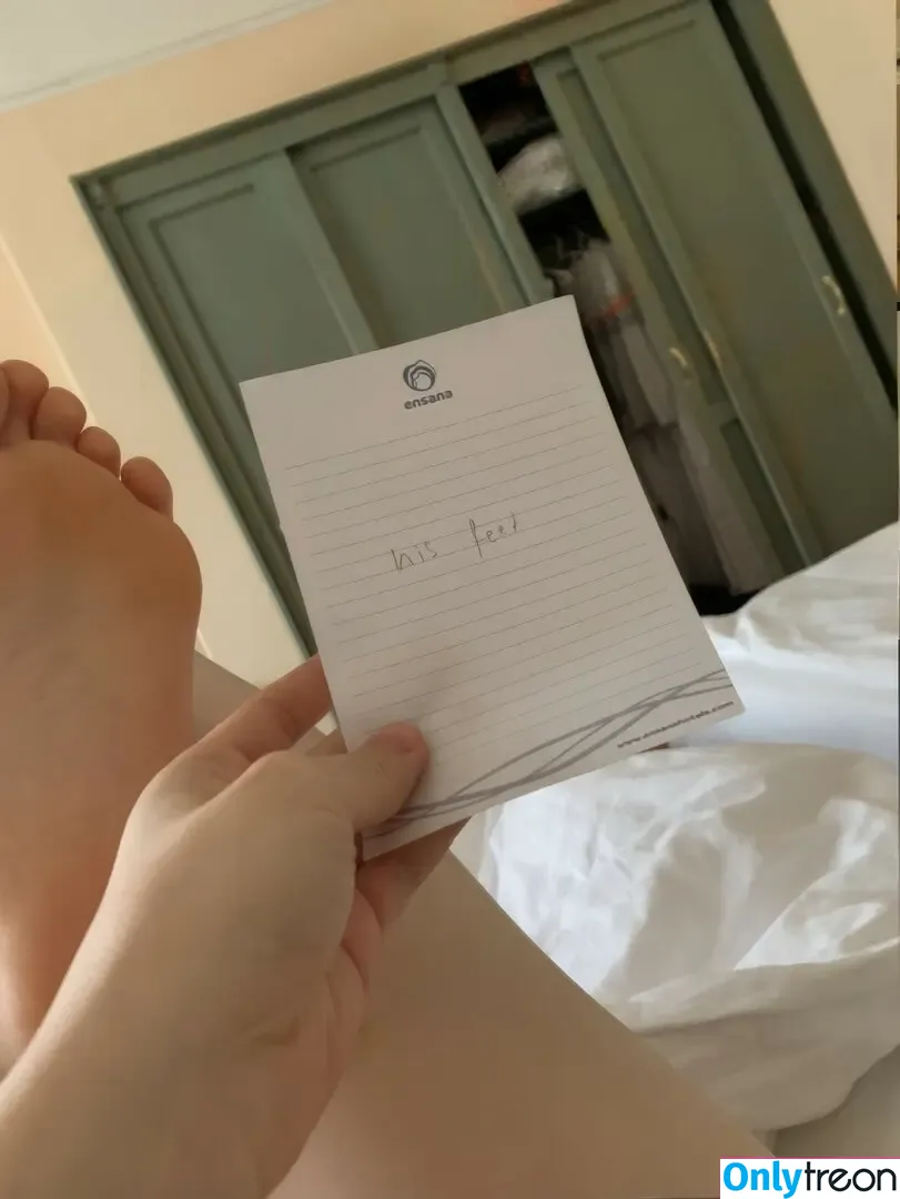 inislein nude photo #0017 (inislein)