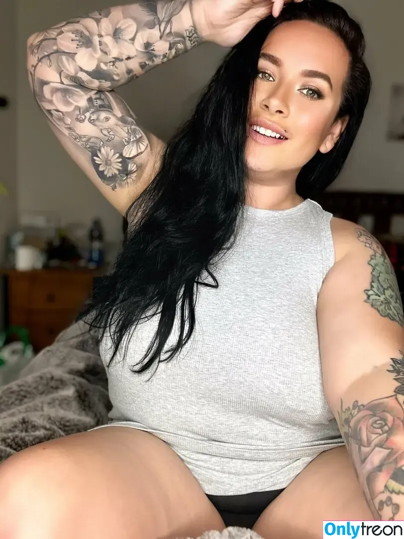 inkedivy_x nude photo #0064 (justyouraveragemum_x)