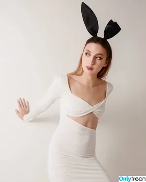 Inna Sysoeva / syysoevaa nude photo #0002