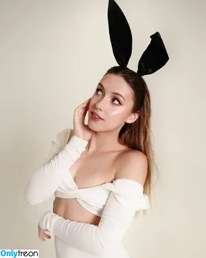 Inna Sysoeva / syysoevaa nude photo #0003