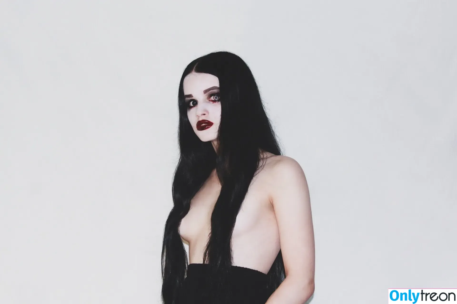 inqueensition nude photo #0001 (inqueensition)