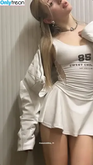 inst_rinna / rinaalyys nude photo #0025