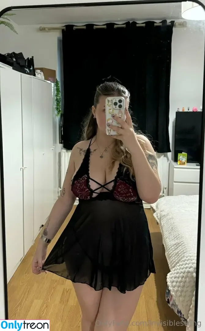 invisiblestring nude photo #0019 (harrielleanor / harrieteleanor / theinvisiblestringinsta)