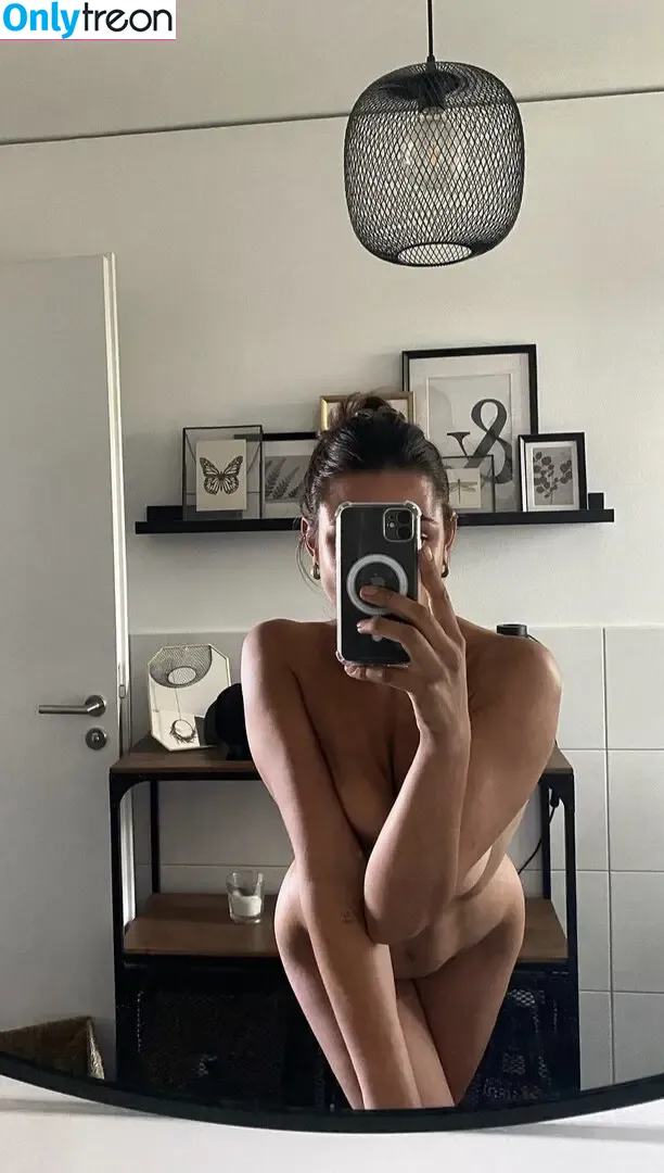 Iptiii nude photo #0026 (Iptiii)
