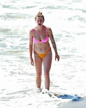 Ireland Baldwin / chloebaldwin... / irelandirelandireland nude photo #0146