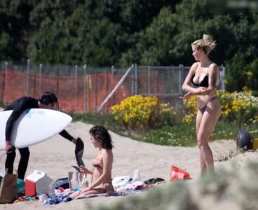 Ireland Baldwin / chloebaldwin... / irelandirelandireland nude photo #0390