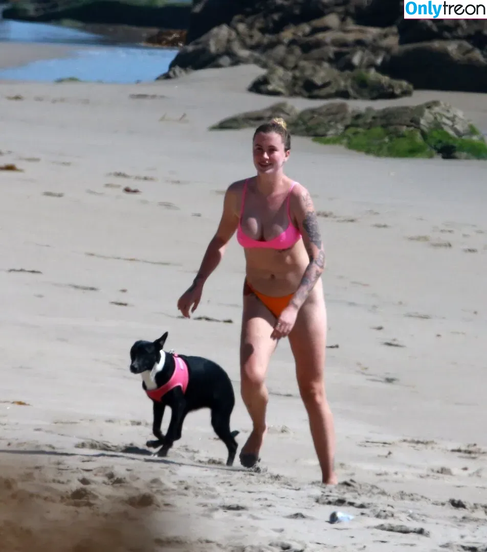 Ireland Baldwin nude photo #0133 (chloebaldwin... / irelandirelandireland)