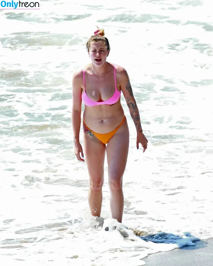 Ireland Baldwin nude photo #0146 (chloebaldwin... / irelandirelandireland)