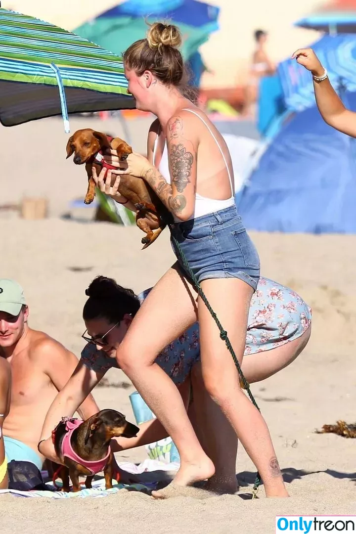 Ireland Baldwin голая photo #0498 (chloebaldwin... / irelandirelandireland)