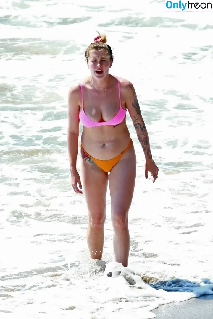 Ireland Baldwin nude photo #0522 (chloebaldwin... / irelandirelandireland)