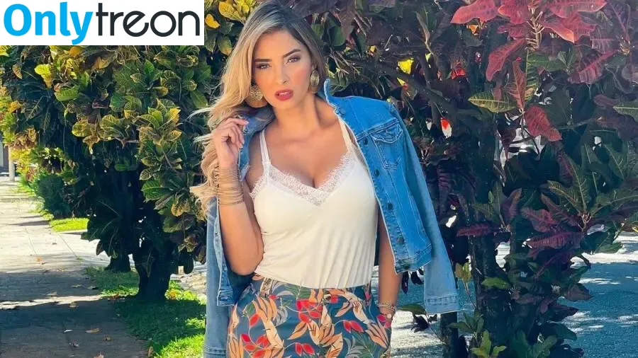 Irene Castillo голая photo #0021 (irenecastillotv)