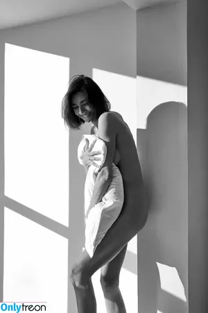 Irina Lozovaya / ireenel_ nude photo #0094